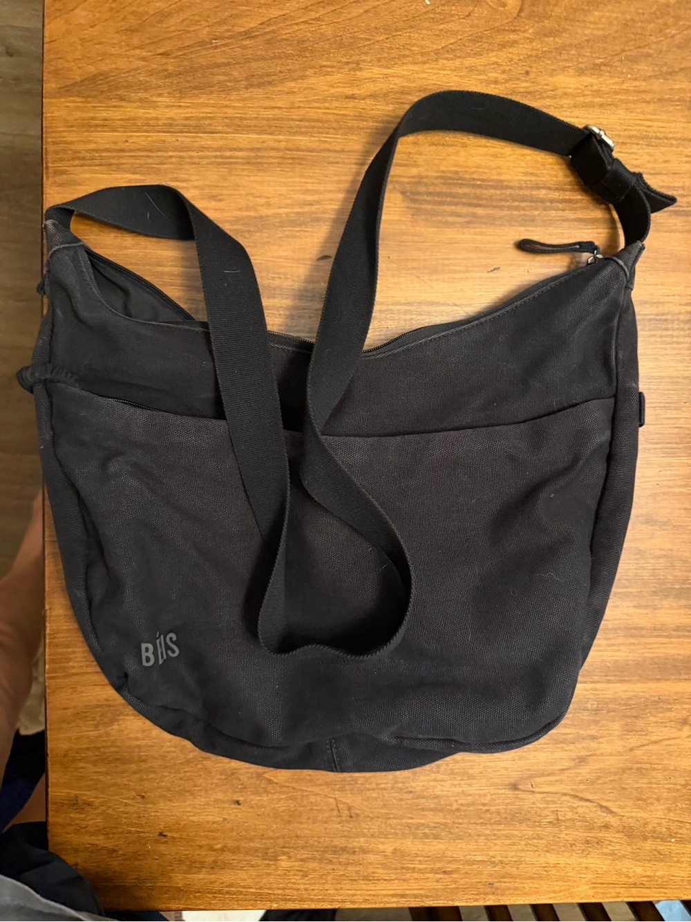 BEIS The Carryall Crossbody black